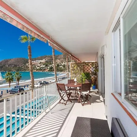 Szimple Magnific Seaviews Apartment